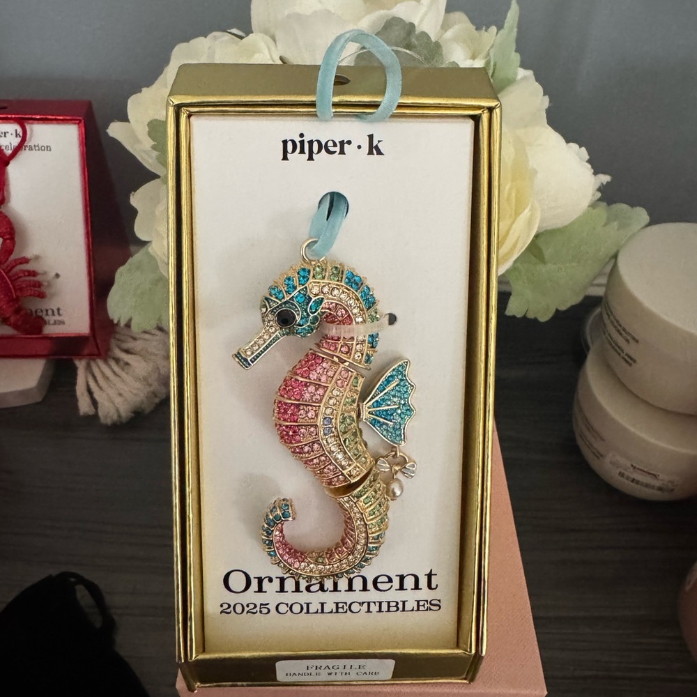 Piper K Seahorse Ornament with Pink and Blue Crystals. NWT